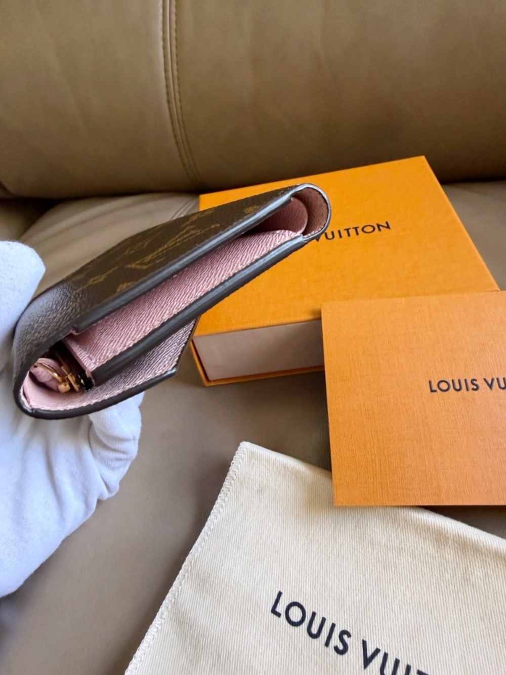 Louis Vuitton Victorine Wallet monogram Rose Ballerine - Picture 10 of 11